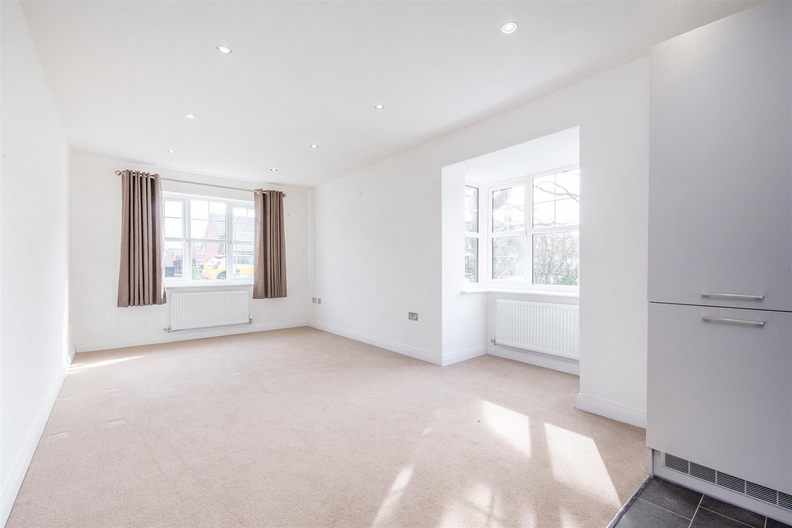 4 bed property in Marchioness Drive, Chorley